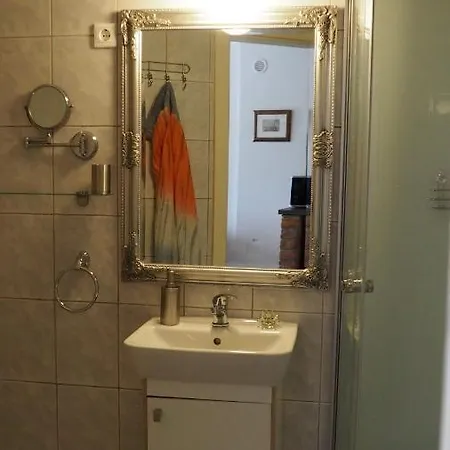 Gyulai Varkert Apartman *